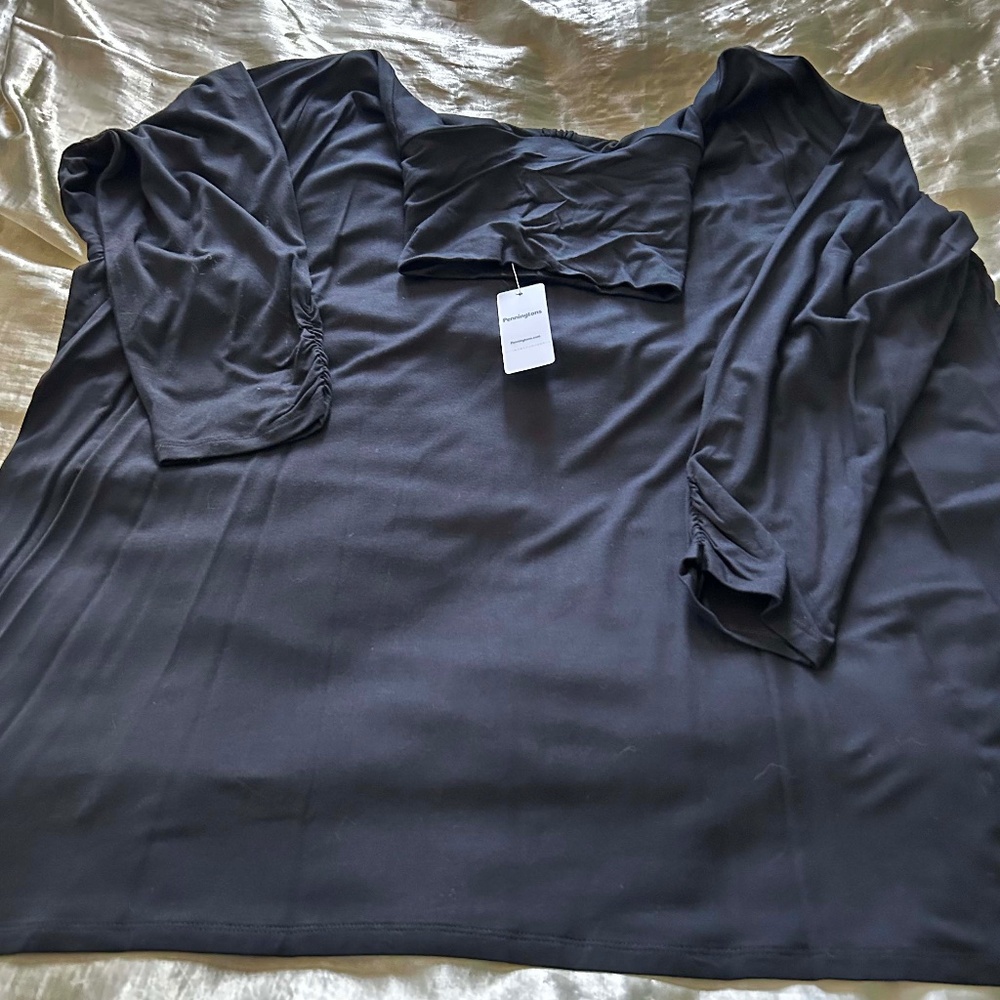 TURTLENECK TUNIC, BLACK, SZ 3X, LONG SLEEVES, SHIRRING DETAIL ON SLEEVES, RELAXE